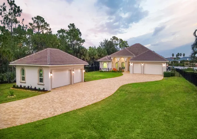 1st image of 2821 Se North Lookout Blvd, Port Saint Lucie, FL 34984 | MLS# R11137651