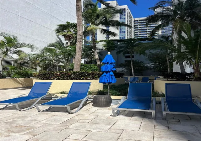 3rd image of 244 Biscayne Blvd #308, Miami, FL 33132 | MLS# A11904456