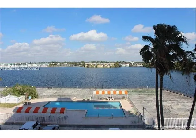 2nd image of 1351 Ne Miami Gardens Dr #1404E, Miami, FL 33179 | MLS# A11899327