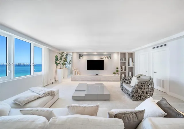 3rd image of 2301 Collins Ave #1414/1415, Miami Beach, FL 33139 | MLS# A11905454