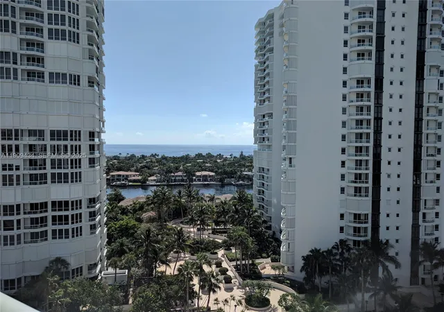3rd image of 21055 Yacht Club Dr #1602, Ojus, FL 33180 | MLS# A11909434