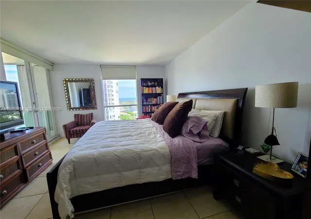5th image of 21055 Yacht Club Dr #1602, Ojus, FL 33180 | MLS# A11909434