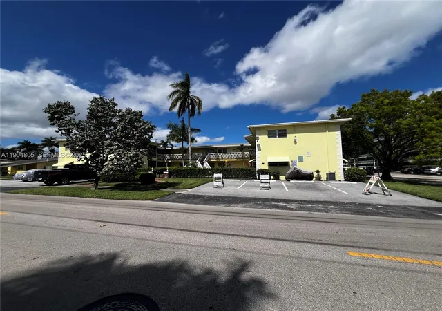 Homes for sale in Hollywood, FL | 1501 Arthur St #7, Hollywood, FL 33020 | MLS# A11904805