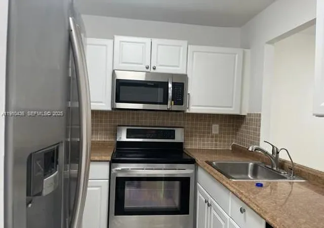 1st image of 540 Se 2nd Ave #J3, Deerfield Beach, FL 33441 | MLS# A11910436