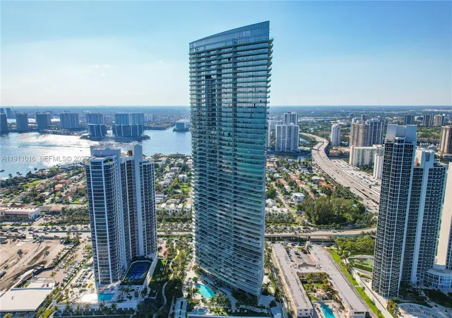 2nd image of 18975 Collins Ave #4605, Sunny Isles Beach, FL 33160 | MLS# A11911016