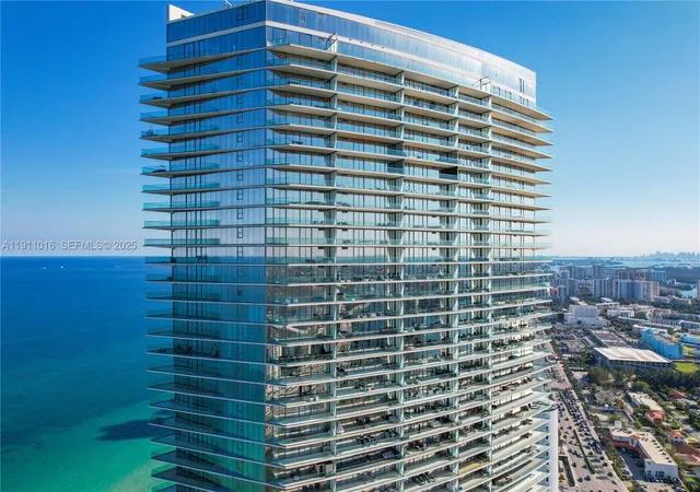 3rd image of 18975 Collins Ave #4605, Sunny Isles Beach, FL 33160 | MLS# A11911016