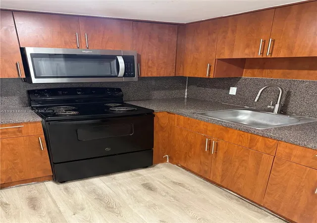 3rd image of 1200 Sw 50Th Ave, North Lauderdale, FL 33068