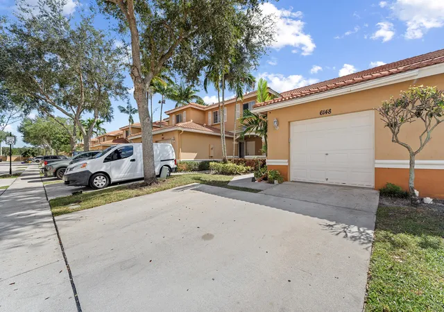 2nd image of 6148 Eaton St, West Palm Beach, FL 33411 | MLS# R11134779