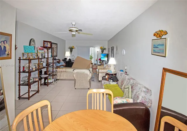 Homes for sale in Boynton Beach, FL | 2112 Ne 1St Wy, Boynton Beach, FL 33435