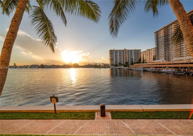 3rd image of 17150 N Bay Rd, Sunny Isles Beach, FL 33160