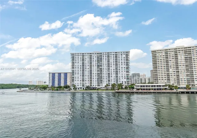 23rd image of 500 Bayview Dr #117, Sunny Isles Beach, FL 33160 | MLS# A11912591