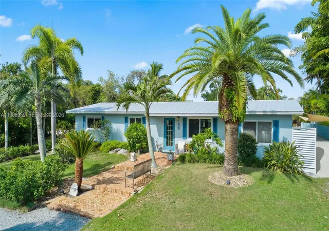 1st image of 160 Ridge St, Tavernier, FL 33070 | MLS# A11908959