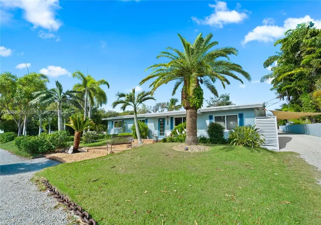 4th image of 160 Ridge St, Tavernier, FL 33070 | MLS# A11908959
