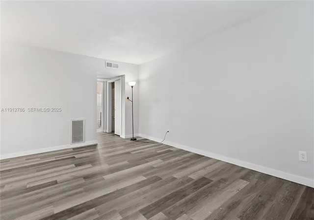 2nd image of 1420 Atlantic Shores Blvd #340, Hallandale Beach, FL 33009 | MLS# A11912786