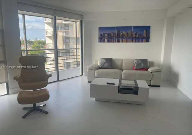 1st image of 20400 W Country Club Dr #615, Aventura, FL 33180 | MLS# A11912795