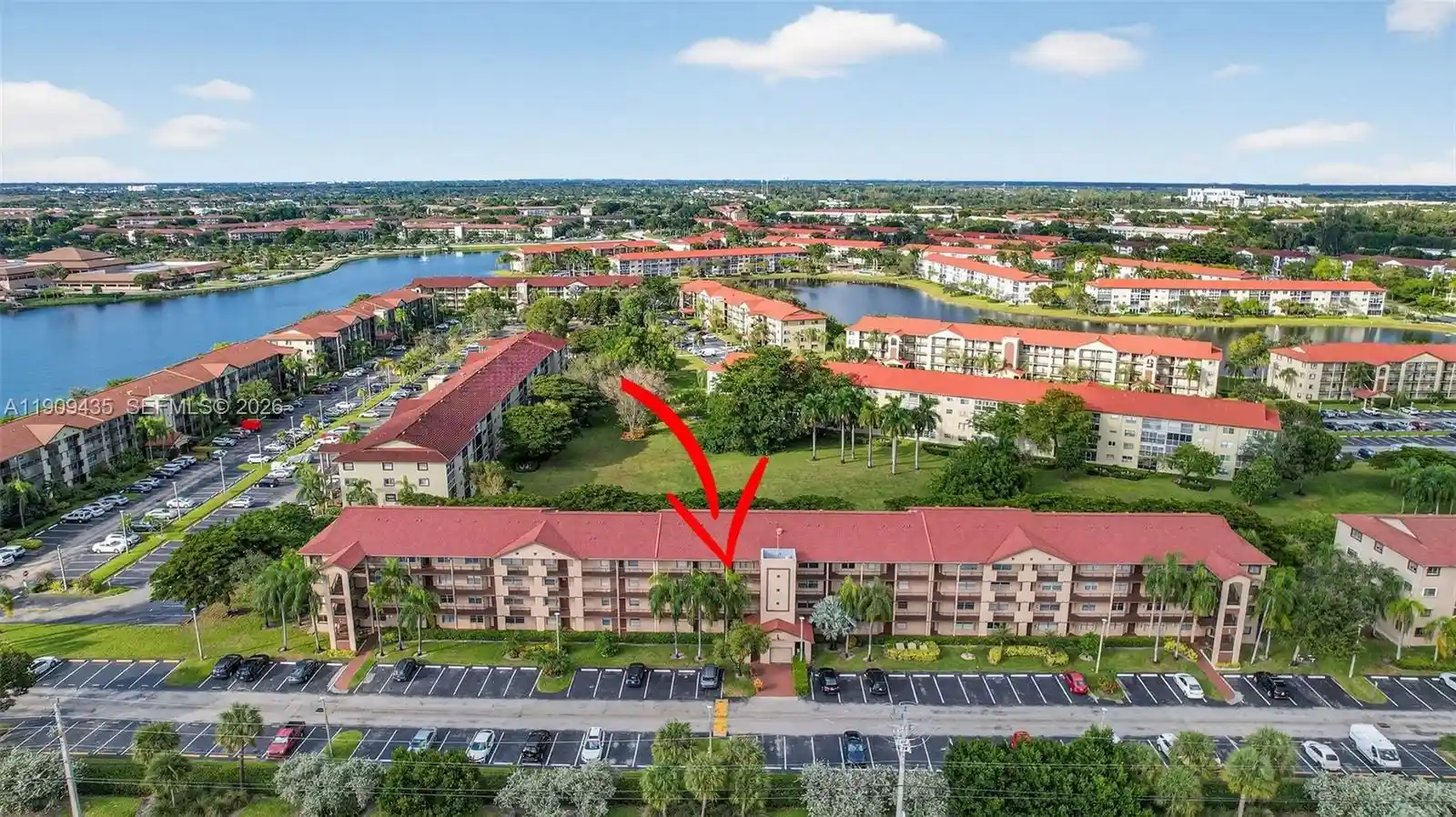 Listing Photo 1 - Condo for sale in 13105 Sw 16Th Ct located at 13105 Sw 16Th Ct, Pembroke Pines, FL 33027 - Unit #407L