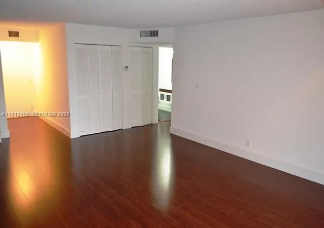 5th image of 290 174Th St #M10, Sunny Isles Beach, FL 33160 | MLS# A11913198