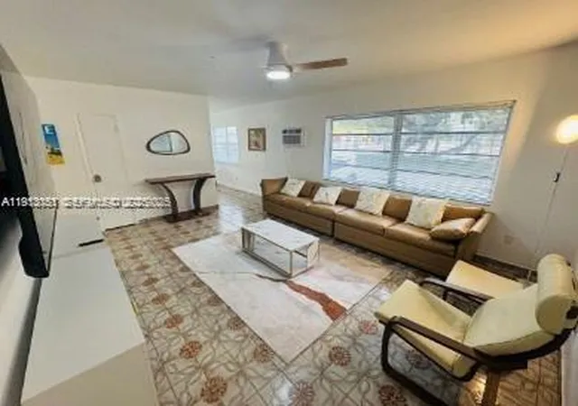 5th image of 650 Pennsylvania Ave, Miami Beach, FL 33139