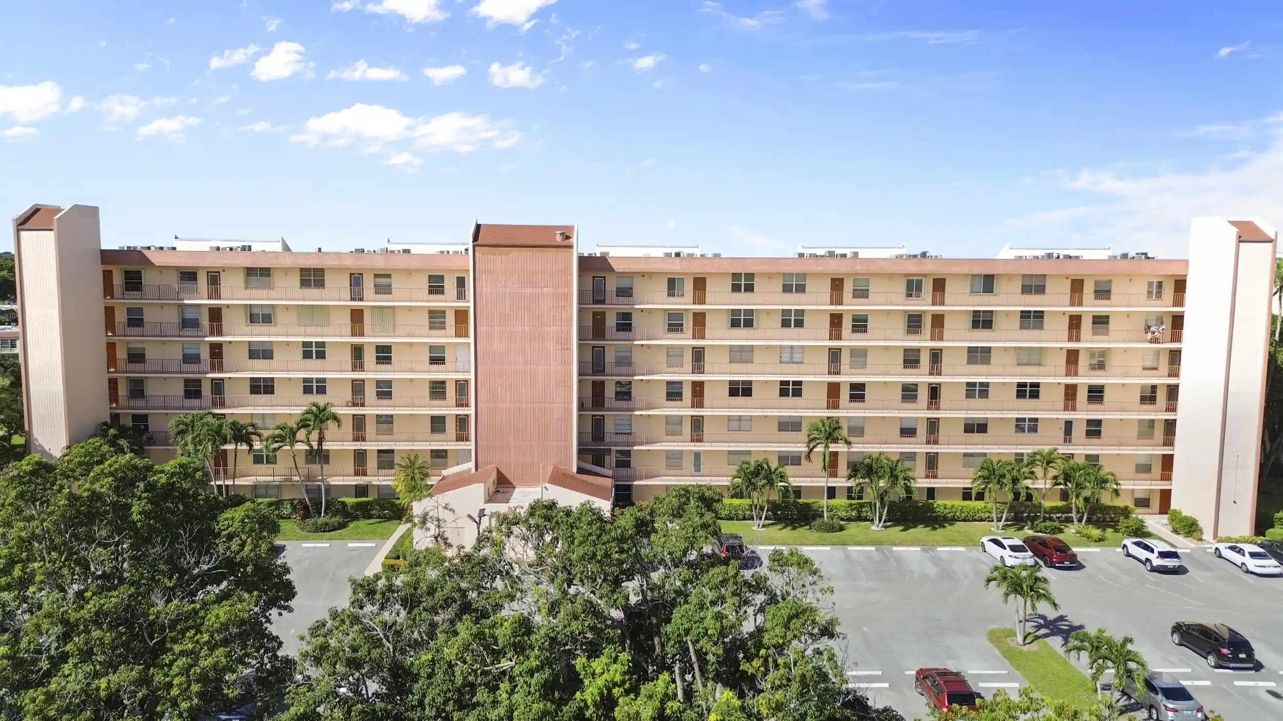 Listing Photo 1 - Condo for sale in 14671 Bonaire Blvd located at 14671 Bonaire Blvd, Delray Beach, FL 33446 - Unit #404