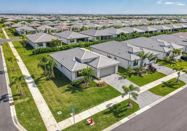 1st image of 12555 Sw Manatee Marsh Ter, Port Saint Lucie, FL 34987 | MLS# R11140548