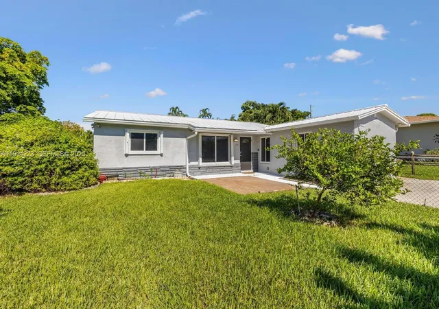Homes for sale in Pompano Beach, FL | 191 Se 13th Ave, Pompano Beach, FL 33060 | MLS# A11914223