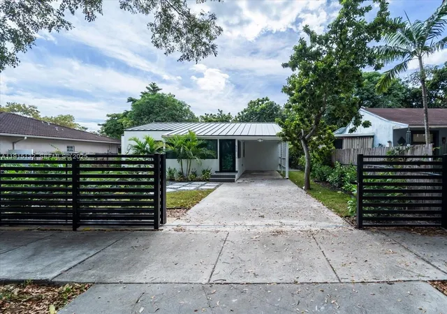 1st image of 5220 Sw 6 St, Coral Gables, FL 33134 | MLS# A11915132