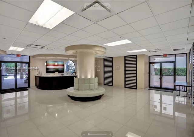 2nd image of 1621 Collins Ave #505, Miami Beach, FL 33139 | MLS# A11915252
