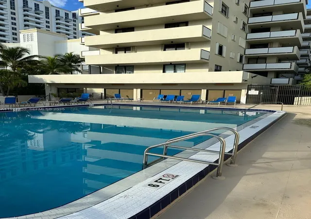 4th image of 1621 Collins Ave #505, Miami Beach, FL 33139 | MLS# A11915252