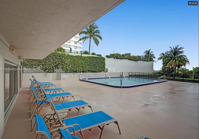 5th image of 1621 Collins Ave #505, Miami Beach, FL 33139 | MLS# A11915252