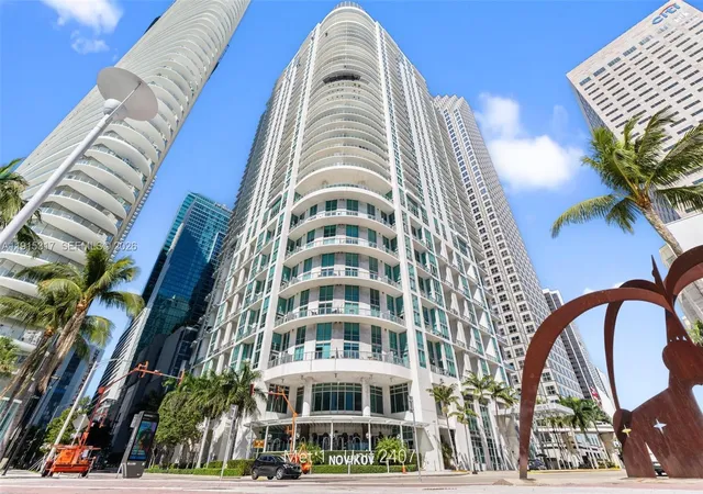 Homes for sale in Miami, FL | 300 S Biscayne Blvd #T2407, Miami, FL 33131 | MLS# A11915317