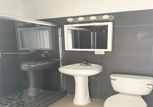 11th image of 1197 Marseille Dr #12, Miami Beach, FL 33141 | MLS# A11912808