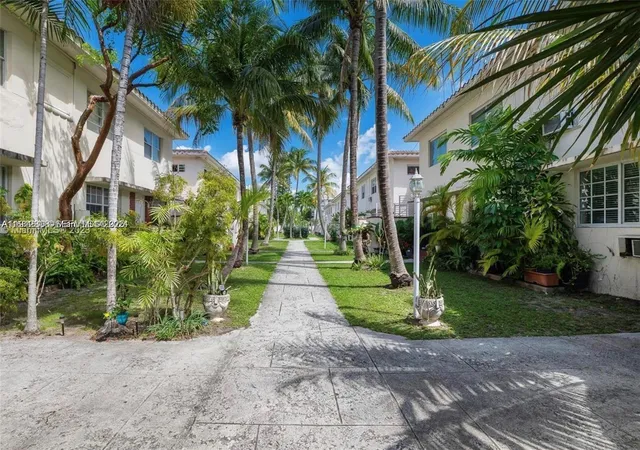 2nd image of 1197 Marseille Dr #12, Miami Beach, FL 33141 | MLS# A11912808