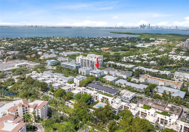 2nd image of 155 Sunrise Dr, Key Biscayne, FL 33149