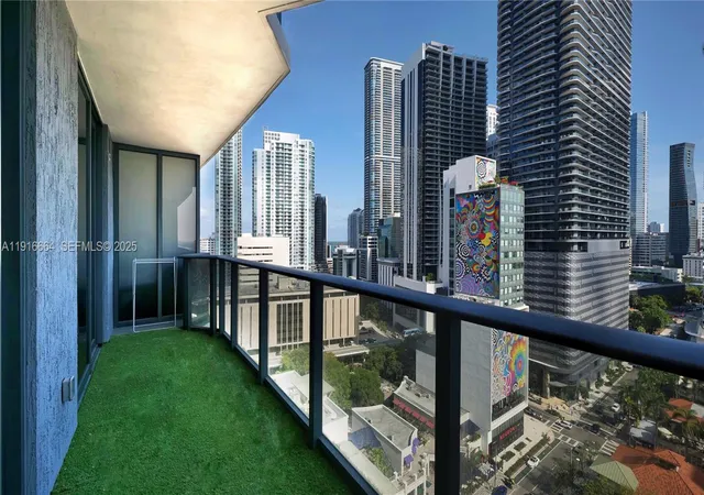 2nd image of 45 Sw 9Th St, Miami, FL 33130