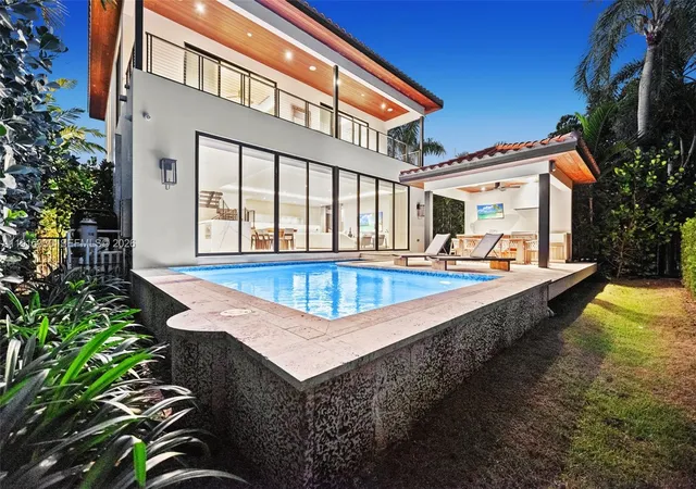 5th image of 5831 Alton Rd, Miami Beach, FL 33140 | MLS# A11915030