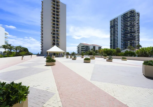 Homes for sale in Singer Island, FL | 4200 N Ocean Dr #1-1705, Singer Island, FL 33404 | MLS# R11142042