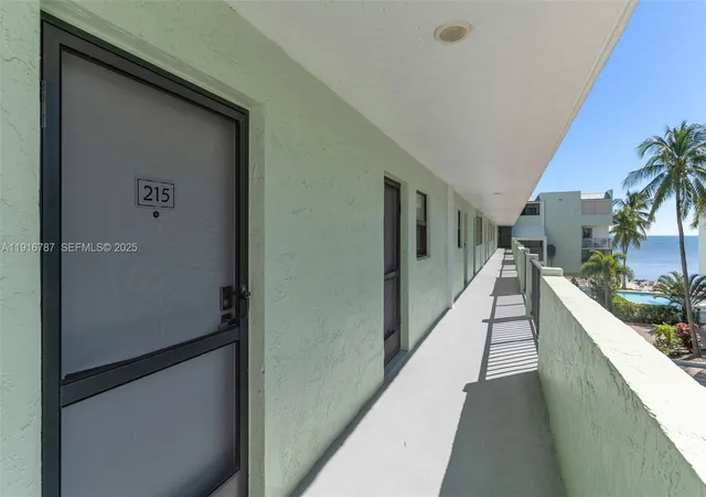 4th image of 87465 Old Hwy 215 Hwy 215 #215, Plantation Key, FL 33036 | MLS# A11916787