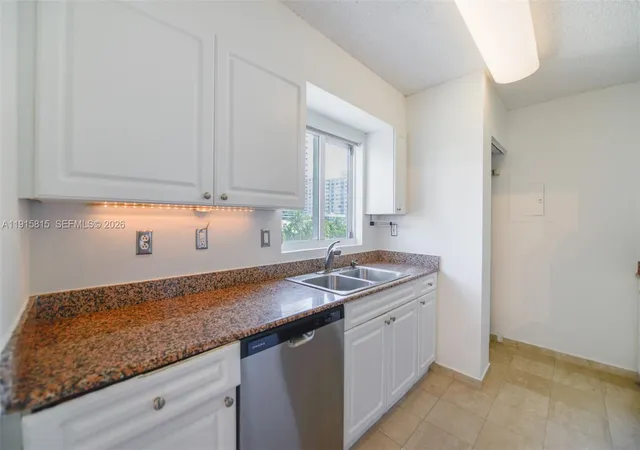 5th image of 5900 Collins Ave #506, Miami Beach, FL 33140 | MLS# A11915815
