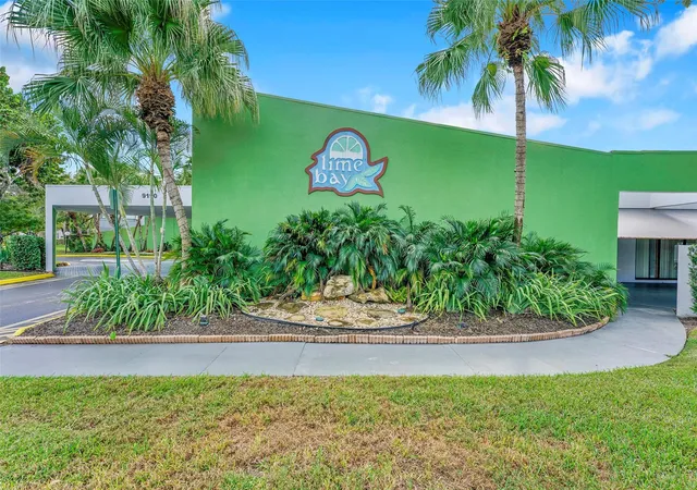 Homes for sale in Tamarac, FL | 9090 Lime Bay Blvd #112, Tamarac, FL 33321 | MLS# F10537949