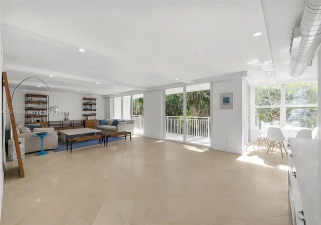2nd image of 605 Ocean Dr #2L, Key Biscayne, FL 33149 | MLS# A11918453