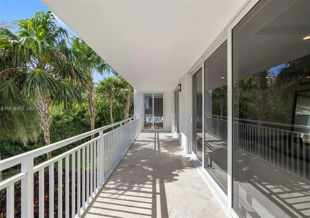 2nd image of 605 Ocean Dr, Key Biscayne, FL 33149