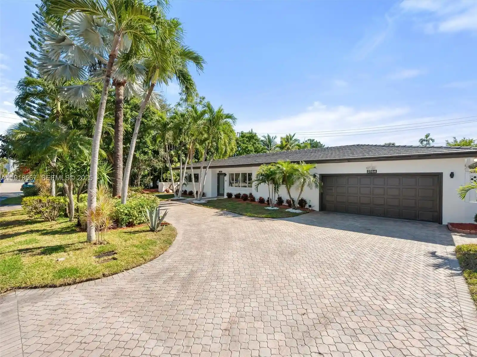 Sale Pending at 2764 NE 35th Street, Fort Lauderdale, FL 33306 | MLS# A11918567 | Listing updated on 2026-10-20