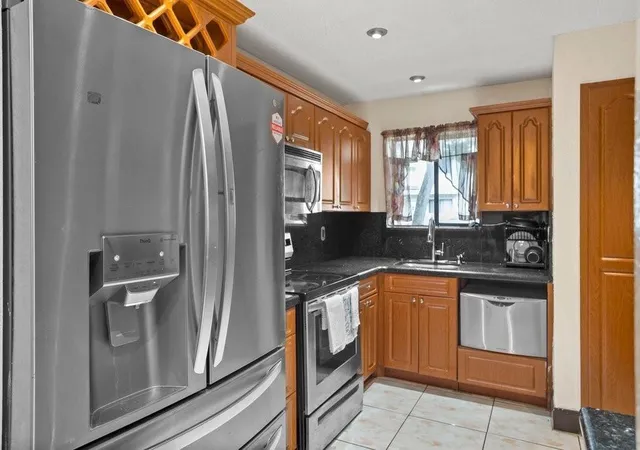 3rd image of 9824 Nw 36Th St #9824, Sunrise, FL 33351 | MLS# F10538132