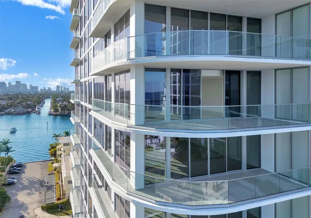 Homes for sale in Fort Lauderdale, FL | 153 N Seabreeze Blvd #902, Fort Lauderdale, FL 33304 | MLS# F10537658
