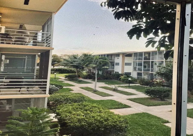 Homes for sale in Miami, FL | 1355 Ne 167Th St #209, Miami, FL 33162 | MLS# A11918571