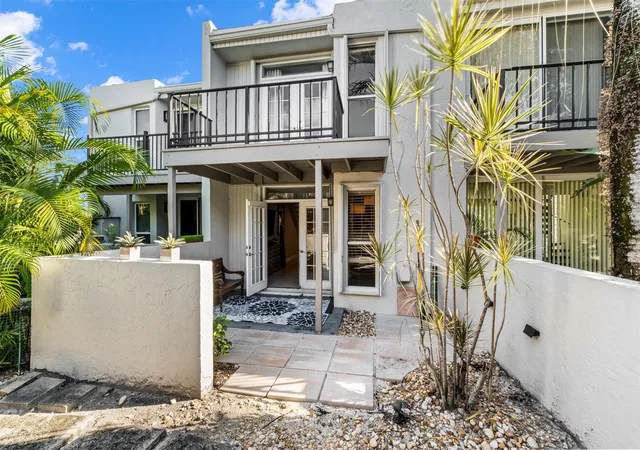 35th image of 653 Cypress Ln #21b, Wilton Manors, FL 33305 | MLS# F10538250