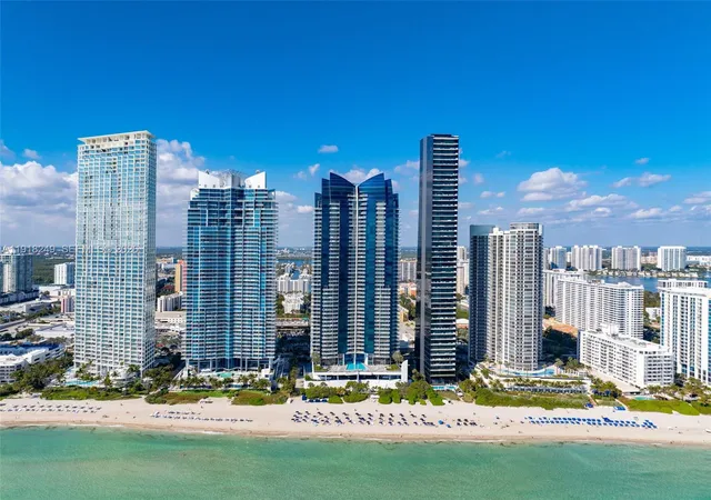 Homes for sale in Sunny Isles Beach, FL | 17121 Collins Avenue, Sunny Isles Beach, FL 33160 | Houzeo
