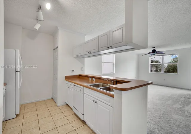 5th image of 17125 N Bay Rd #3612, Sunny Isles Beach, FL 33160 | MLS# A11919539