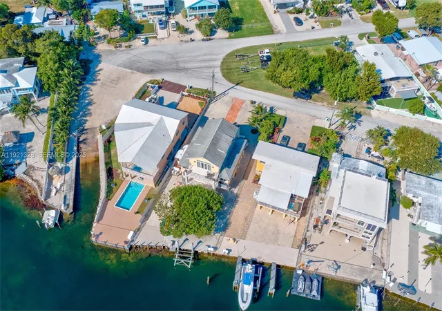 43rd image of 222 2nd Rd, Key Largo, FL 33037 | MLS# A11921328