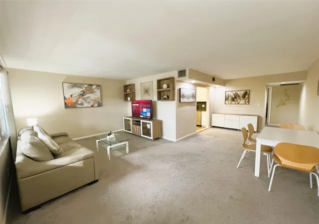 3rd image of 1902 Bermuda Cir, Coconut Creek, FL 33066